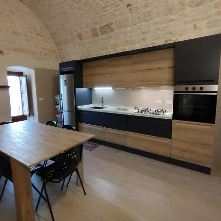 La Casa Di Pietra * Monopoli