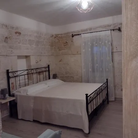 La Casa Di Pietra Летний дом Монополи